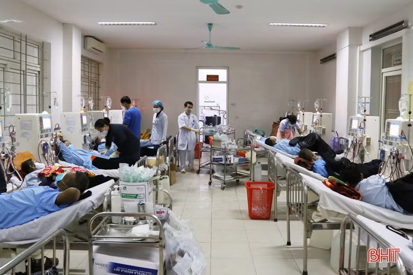 Các cơ sở y tế Hà Tĩnh duy trì trực ban, chăm sóc, điều trị cho người bệnh dịp tết