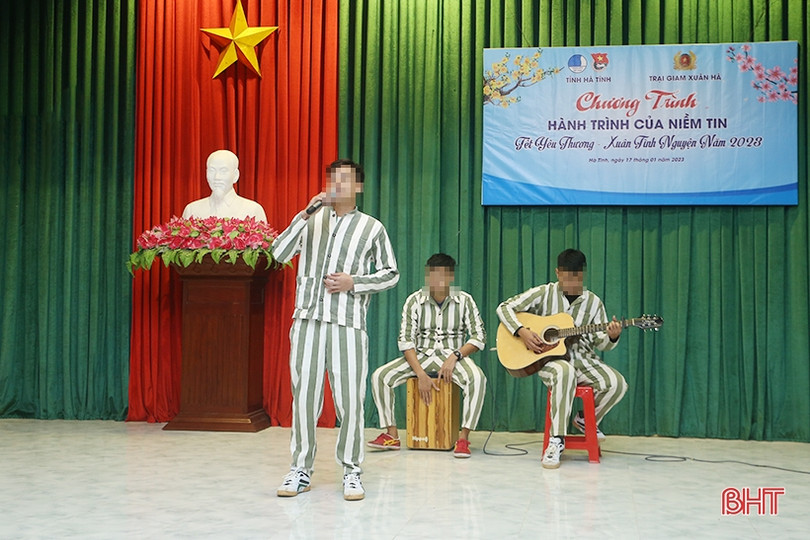 Tết yêu thương đến với phạm nhân Trại giam Xuân Hà