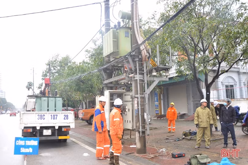 Xử lý nhanh “khiếm khuyết”, lên kịch bản khắc phục sự cố về điện phục vụ Nhân dân vui tết