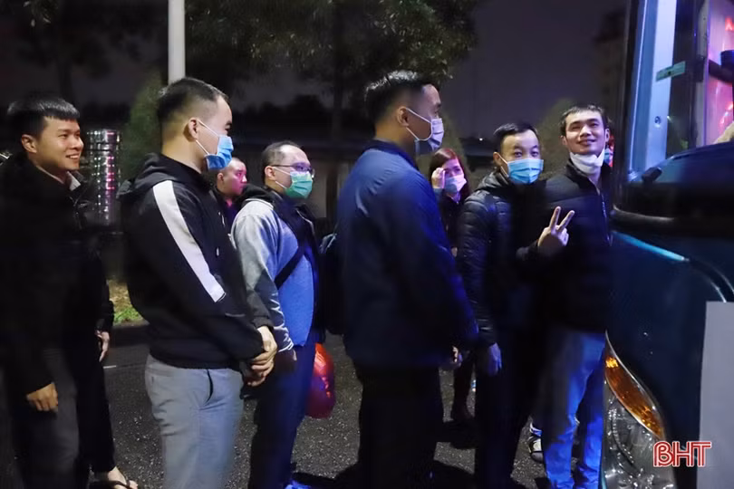 Những chuyến xe miễn phí đưa công nhân Formosa Hà Tĩnh về quê đón tết