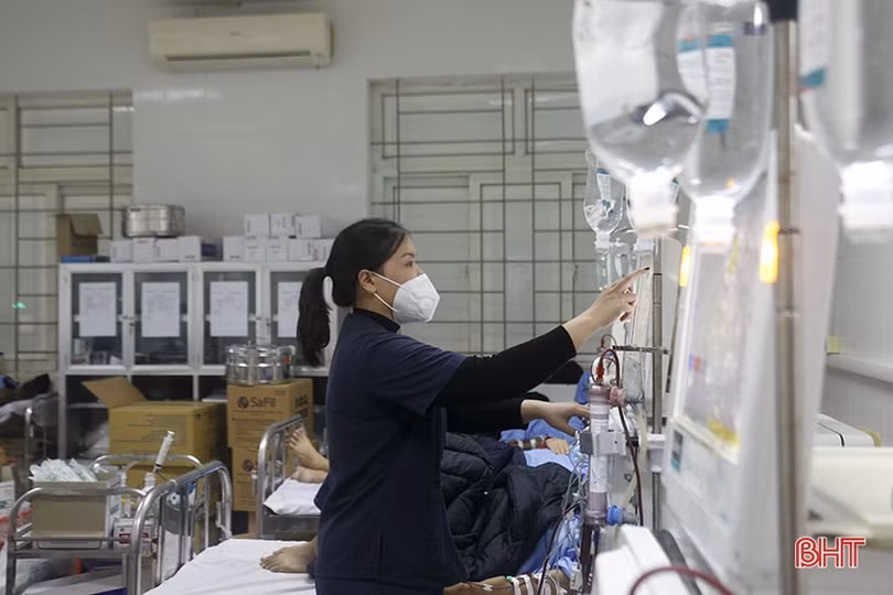 Xoa dịu nỗi đau cho bệnh nhân chạy thận ở Hà Tĩnh