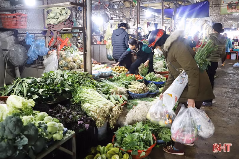 Cận tết, giá thực phẩm tươi sống tại Hà Tĩnh tăng 10 - 20%