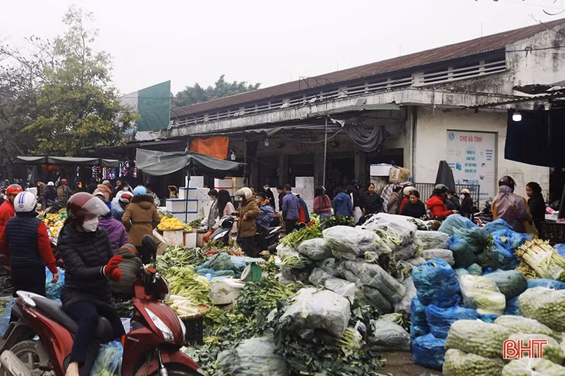 Hương vị riêng ở chợ truyền thống Hà Tĩnh ngày cuối năm
