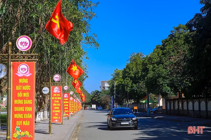 Đường xuân rộng mở...