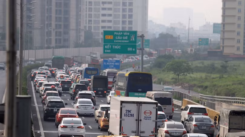 Lái xe đường dài dịp Tết cần chú ý điều gì?