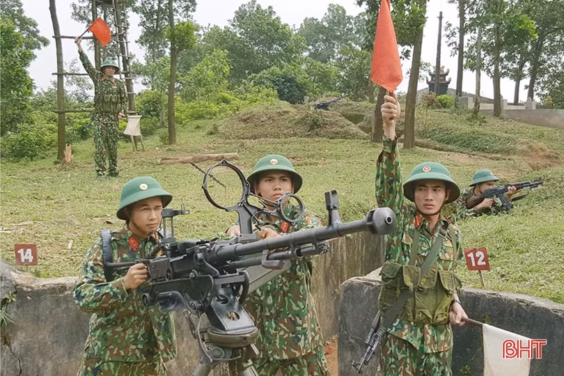 LLVT Hà Tĩnh sẵn sàng chiến đấu để Nhân dân vui tết, đón xuân