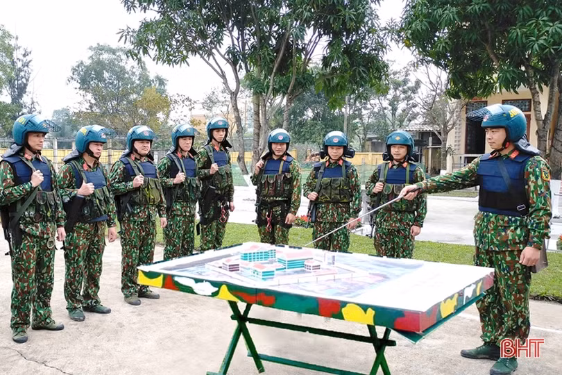 LLVT Hà Tĩnh sẵn sàng chiến đấu để Nhân dân vui tết, đón xuân