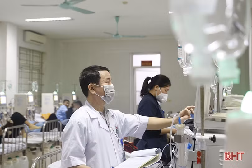 Xoa dịu nỗi đau cho bệnh nhân chạy thận ở Hà Tĩnh