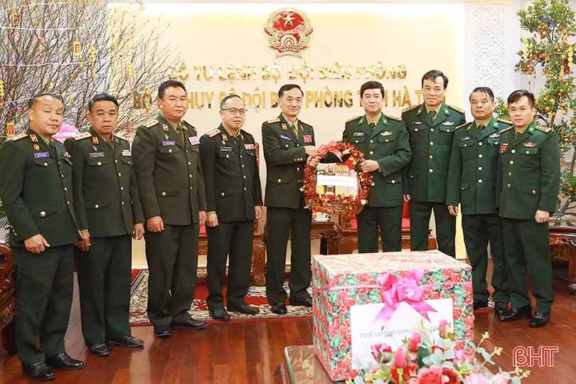 Góp phần xây dựng mối quan hệ đoàn kết Việt - Lào ngày càng phát triển