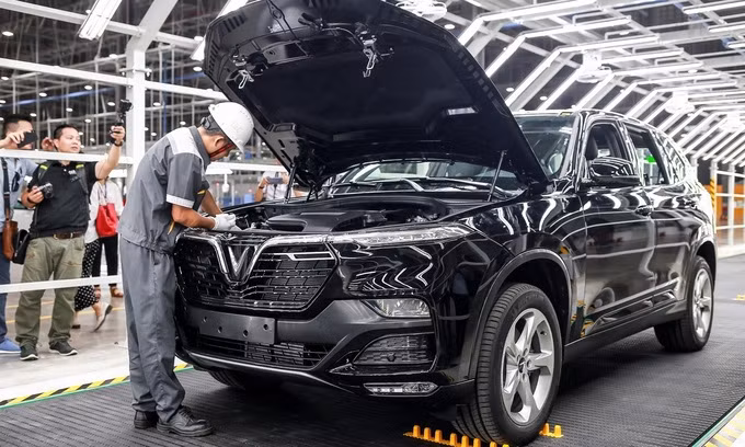 Chưa bao giờ người Việt mua ô tô nhiều như năm 2022