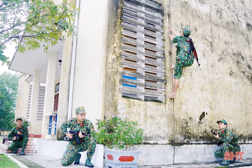 LLVT Hà Tĩnh sẵn sàng chiến đấu để Nhân dân vui tết, đón xuân