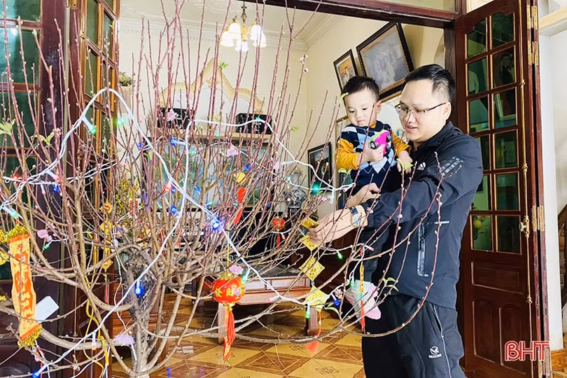 Người dân những xã nông thôn mới nâng cao rộn ràng đón tết