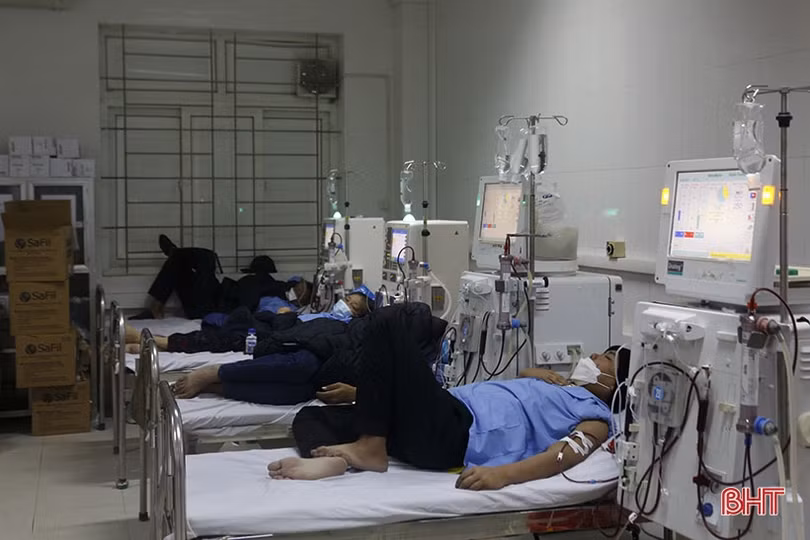 Xoa dịu nỗi đau cho bệnh nhân chạy thận ở Hà Tĩnh