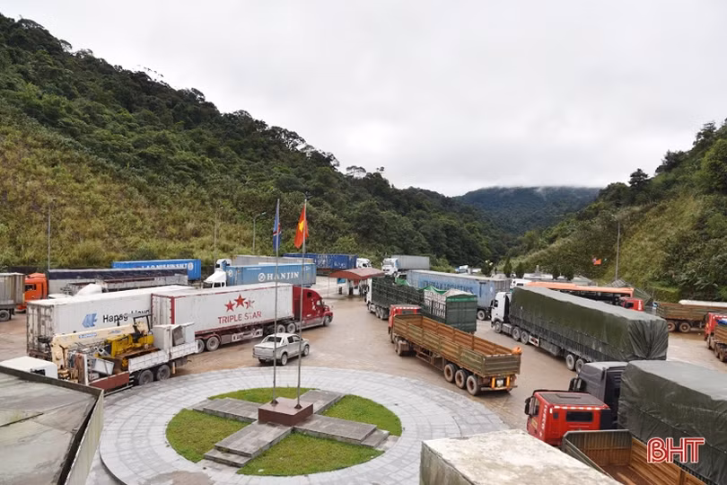 Đảm bảo an toàn, thông suốt cho các cửa khẩu Hà Tĩnh trong dịp tết