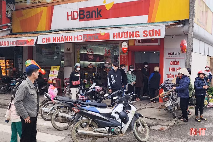 Đảm bảo nhu cầu tiền mặt cho người dân Hà Tĩnh dịp tết Nguyên đán