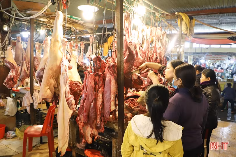 Cận tết, giá thực phẩm tươi sống tại Hà Tĩnh tăng 10 - 20%