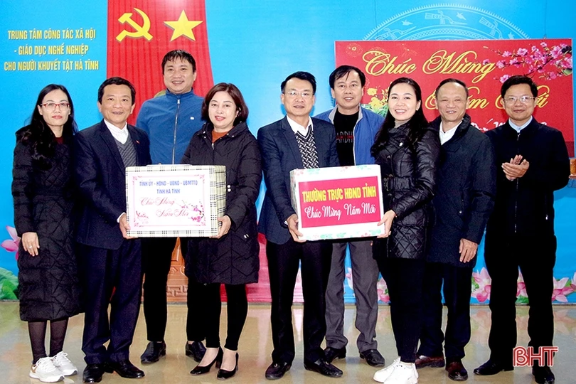 Tiếp tục chăm sóc, nuôi dưỡng, đảm bảo tết no ấm cho các đối tượng bảo trợ xã hội 