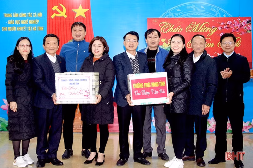 Tiếp tục chăm sóc, nuôi dưỡng, đảm bảo tết no ấm cho các đối tượng bảo trợ xã hội 