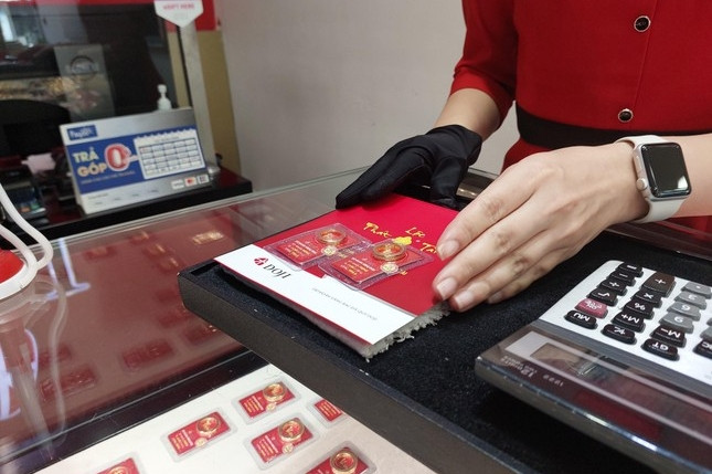 Giá vàng tăng hơn nửa triệu đồng/lượng trong ngày 28 tết