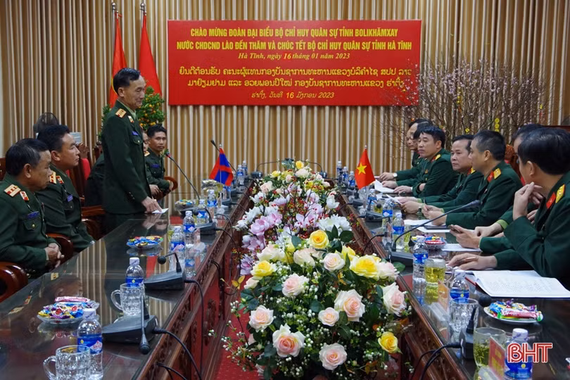 Góp phần xây dựng mối quan hệ đoàn kết Việt - Lào ngày càng phát triển