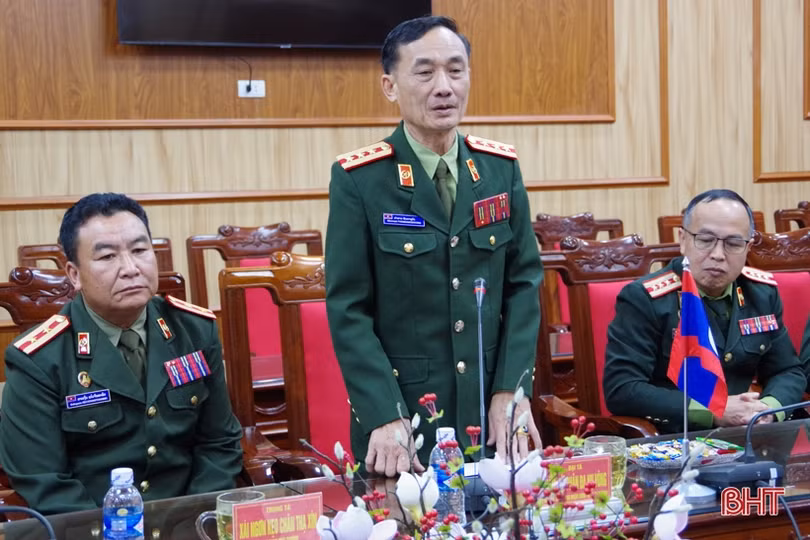 Góp phần xây dựng mối quan hệ đoàn kết Việt - Lào ngày càng phát triển