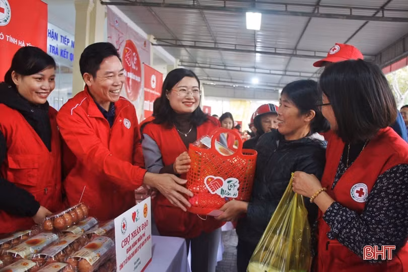 Mang xuân ấm đến với mọi người dân Hà Tĩnh