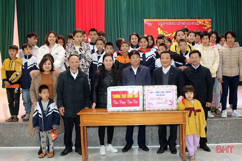 Tiếp tục chăm sóc, nuôi dưỡng, đảm bảo tết no ấm cho các đối tượng bảo trợ xã hội 