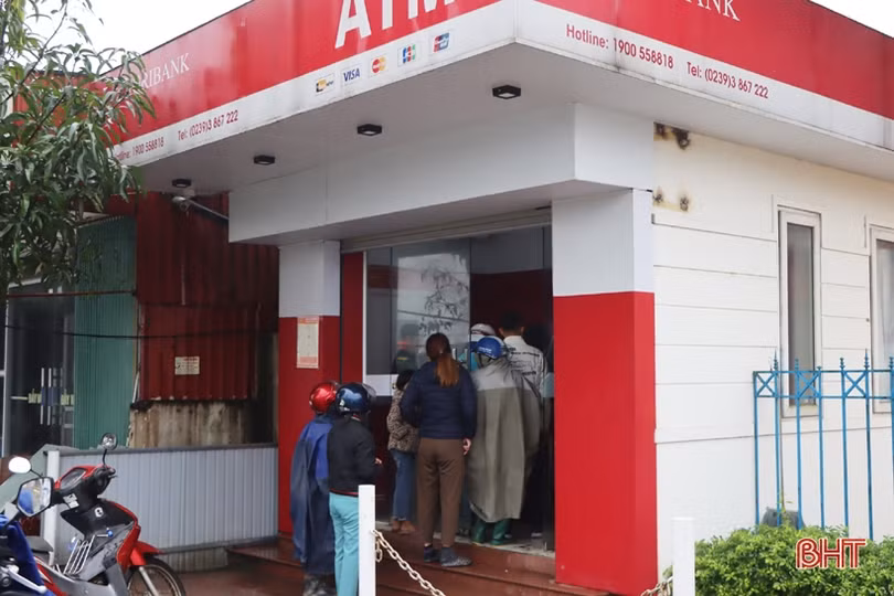 Đảm bảo nhu cầu tiền mặt cho người dân Hà Tĩnh dịp tết Nguyên đán