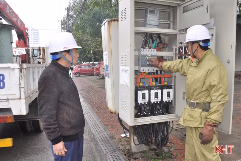 Xử lý nhanh “khiếm khuyết”, lên kịch bản khắc phục sự cố về điện phục vụ Nhân dân vui tết