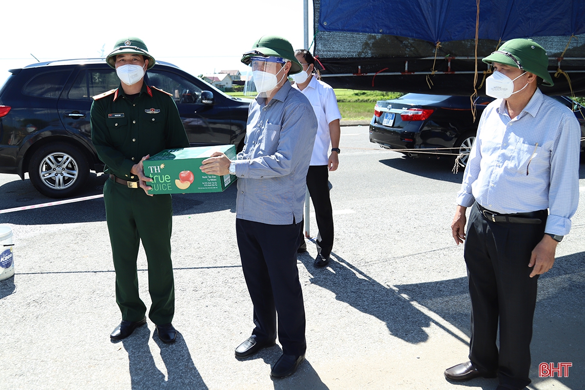 Tuyên truyền để người dân chủ động phòng chống dịch, phát huy vai trò tổ Covid cộng đồng