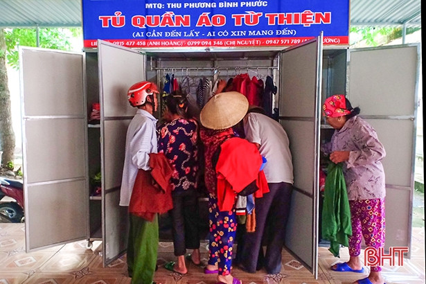 Giáo viên trường làng Hà Tĩnh nấu 200 suất cháo, “sắm” tủ quần áo giúp người khó khăn