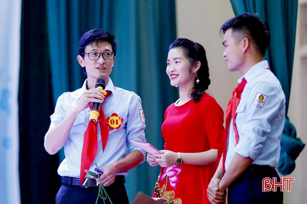 2 giáo viên Hà Tĩnh được tặng giải thưởng “Nhà giáo trẻ tiêu biểu” cấp Trung ương