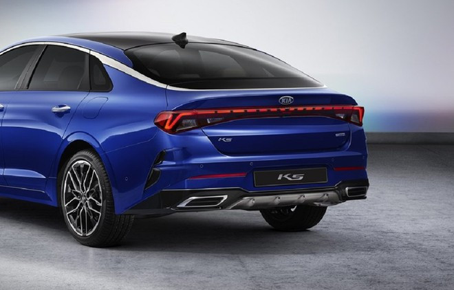 Kia Optima 2021 lộ diện với thiết kế thể thao