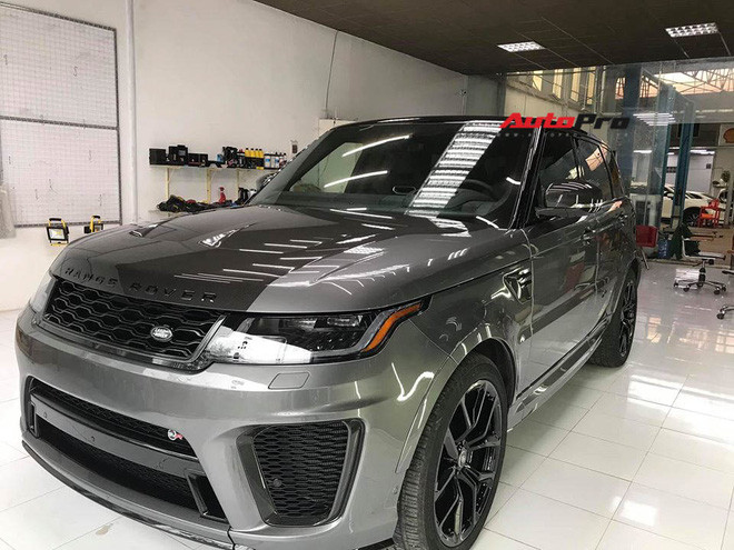 Range Rover Sport SVR 2019 động cơ mạnh như siêu xe đầu tiên về Việt Nam