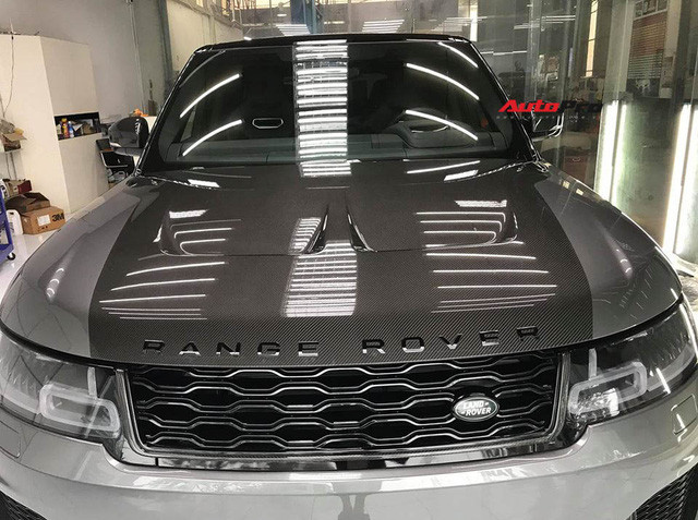 Range Rover Sport SVR 2019 động cơ mạnh như siêu xe đầu tiên về Việt Nam