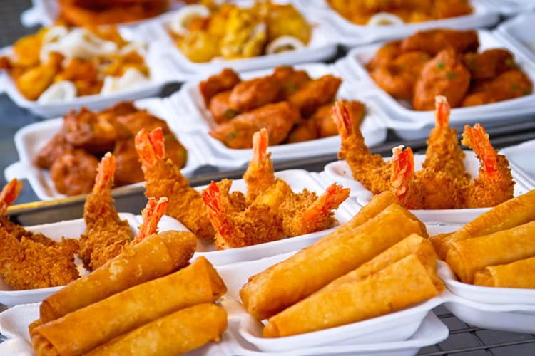 7 loại thực phẩm gây lão hóa sớm