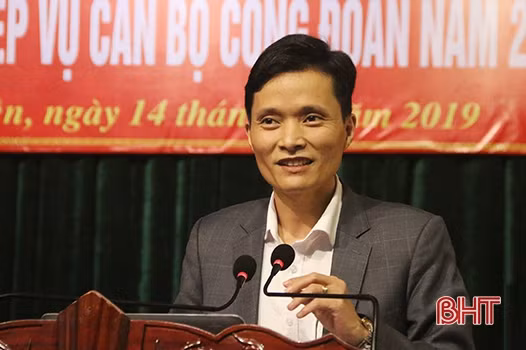 Học kỹ năng sử dụng mạng xã hội để bảo vệ nền tảng tư tưởng của Đảng