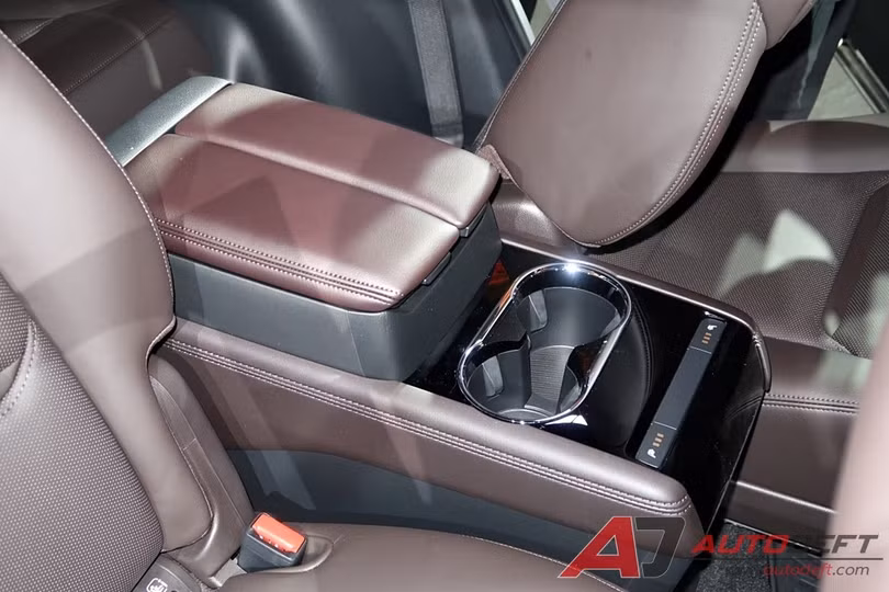 Mazda CX-8 2020 bản 6 chỗ giá 68.300 USD