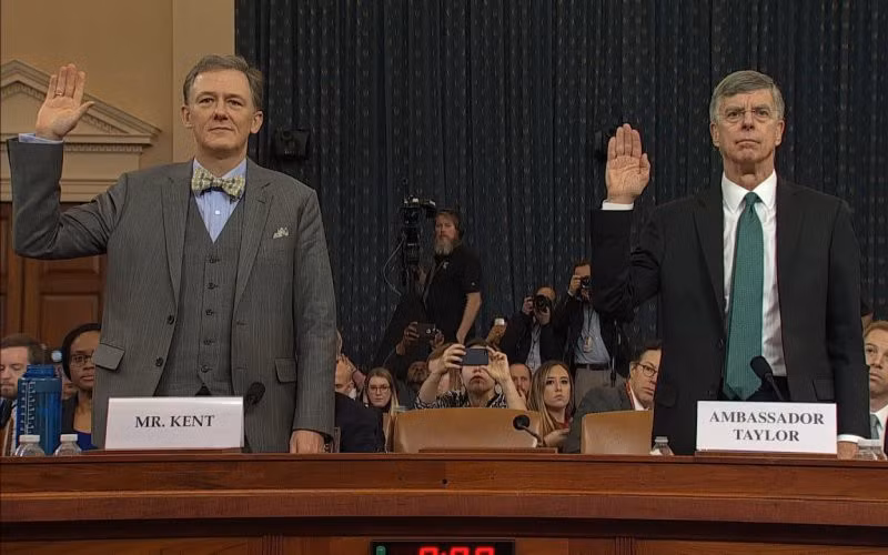 Hạ viện Mỹ điều trần công khai phục vụ luận tội Tổng thống Trump