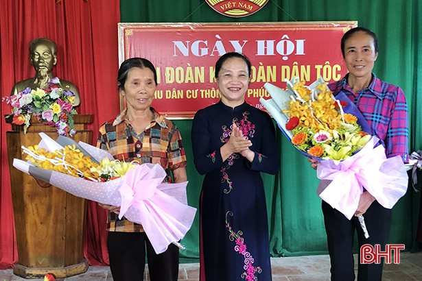 Chủ nhiệm Ủy ban Kiểm tra Tỉnh ủy vui hội kết đoàn tại Đức Thọ