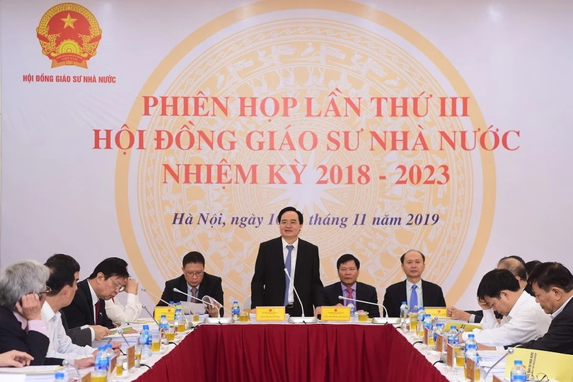16 người con Hà Tĩnh đạt phiếu tín nhiệm công nhận giáo sư, phó giáo sư năm 2019
