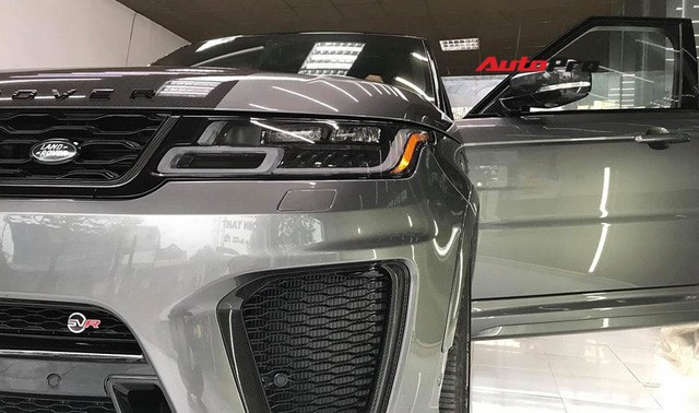 Range Rover Sport SVR 2019 động cơ mạnh như siêu xe đầu tiên về Việt Nam