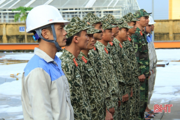 Diễn tập đối phó với tình huống cháy nổ tại trạm chiết nạp gas