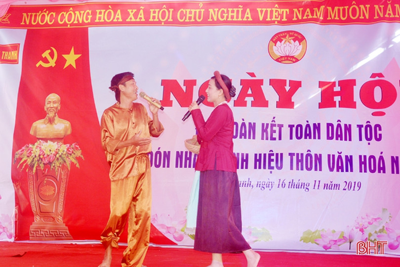 Lãnh đạo Hà Tĩnh vui đại đoàn kết với người dân Kỳ Lợi