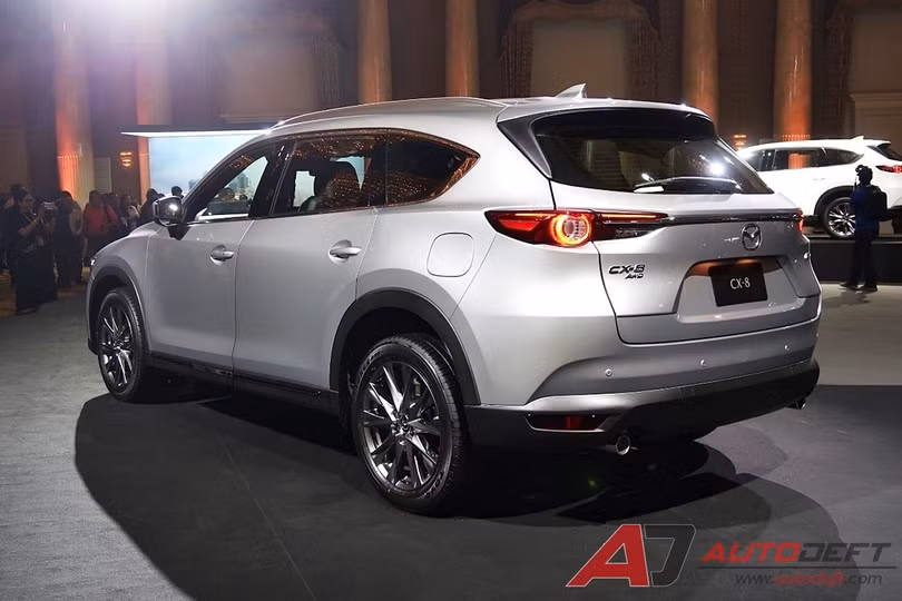 Mazda CX-8 2020 bản 6 chỗ giá 68.300 USD