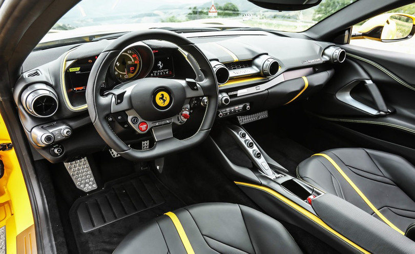 10 ô tô có nội thất đẹp nhất năm