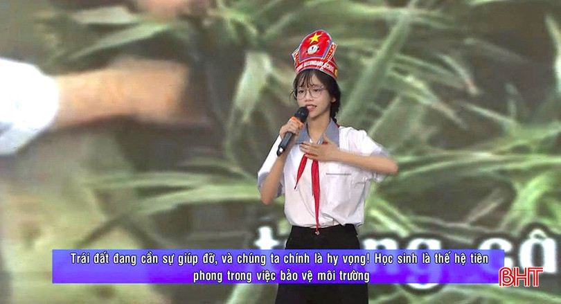 Nguyen Thuy Ha ធ្វើបទបង្ហាញ។ bqbht_br_o-cua-2.jpg