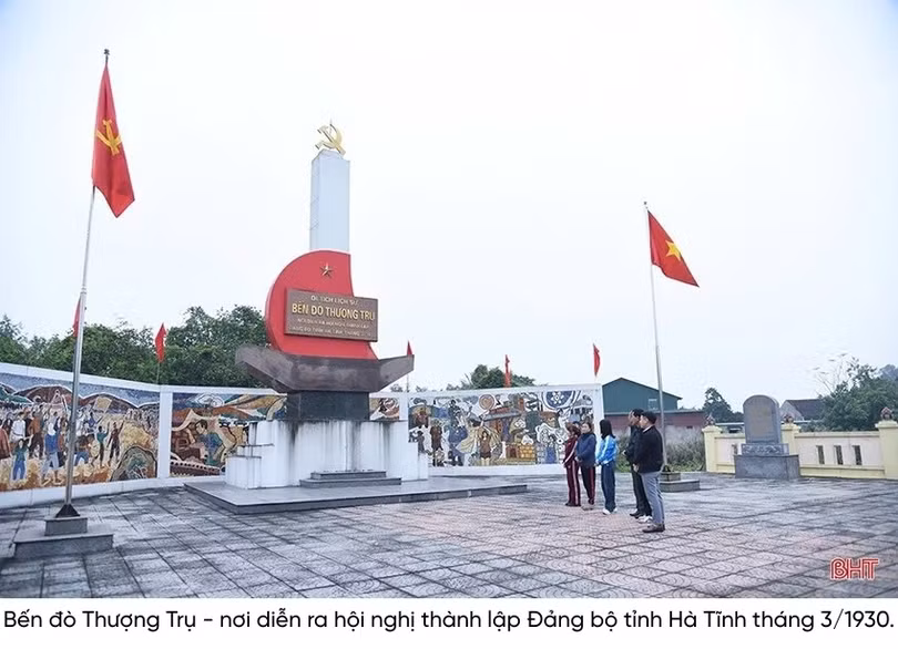 <p>Tên thật của đồng chí là gì? </p>