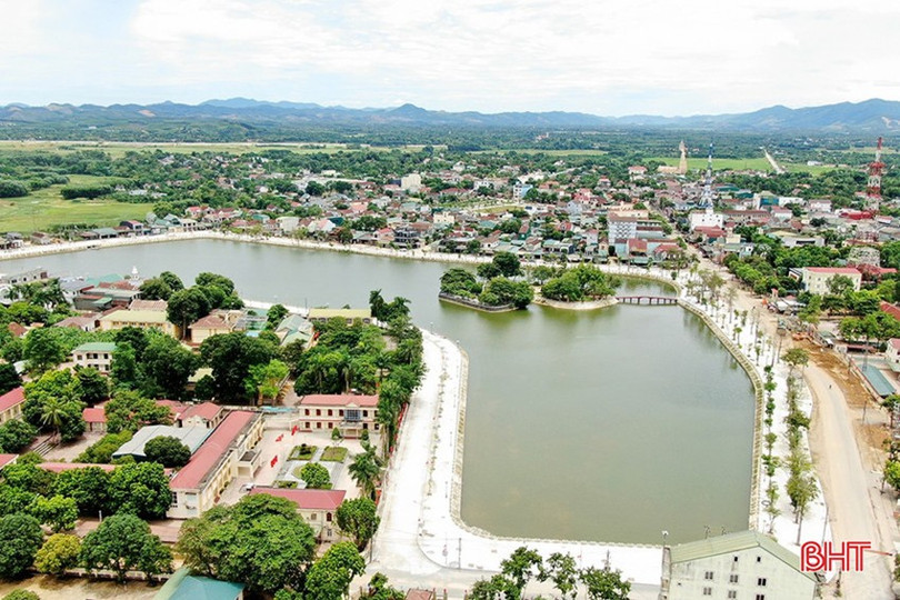 Trong Cách mạng Tháng Tám tại Hà Tĩnh, huyện (cũ) nào giành chính quyền sau cùng?