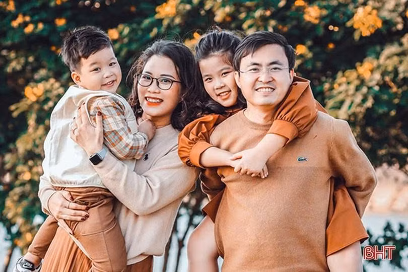 Trung bình một phụ nữ Hà Tĩnh sinh bao nhiêu con?